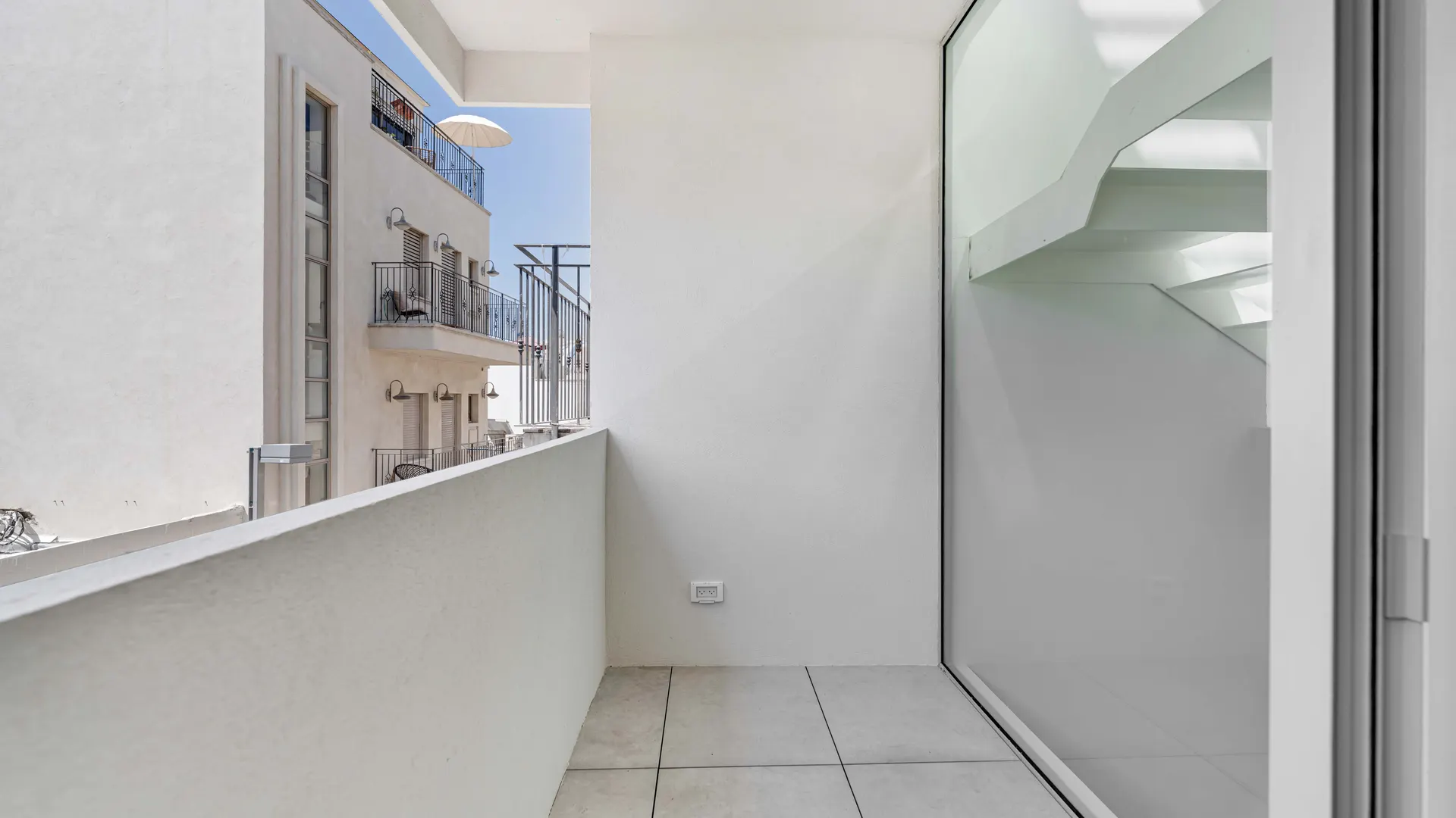 New Luxurious Townhouse for Rent in Kerem HaTeimanim, Tel Aviv