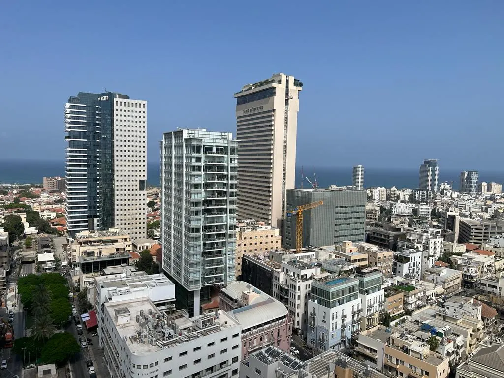 Furnished Apartment for Rent on Rothschild Boulevard, Tel Aviv